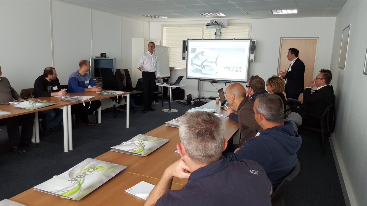 samantha mayet tweet media