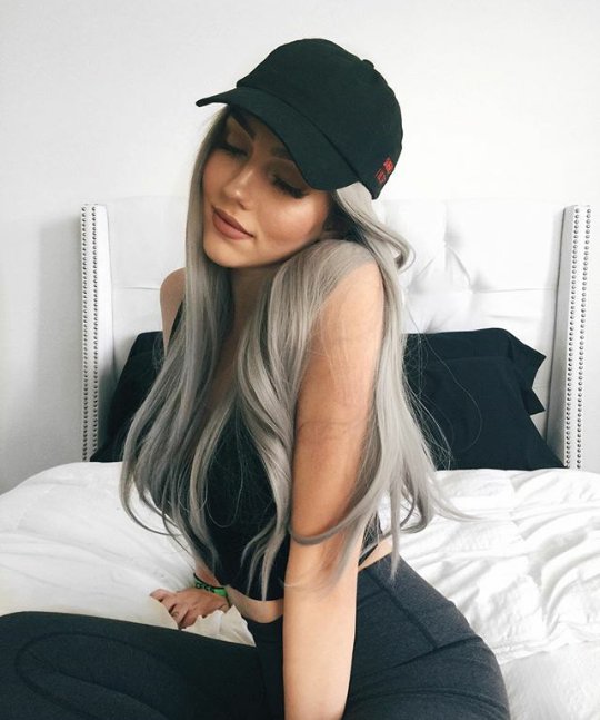 roleplayerhelp's tweet photo. ㅡ Sydney Carlson ㅡ
Instagram : sydneycarlson https://t.co/LkOjalIDg8