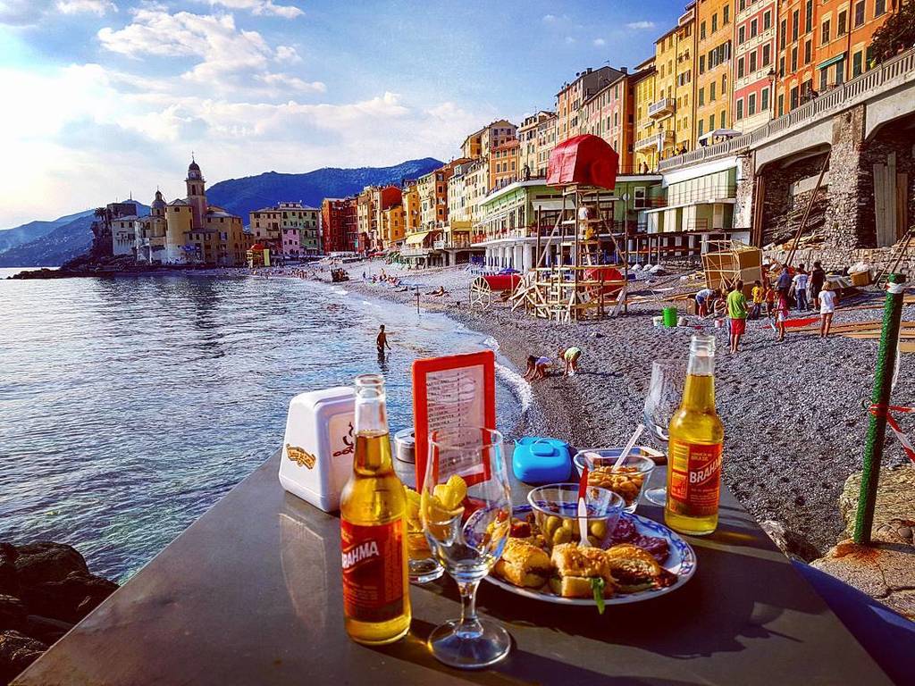 camogligram's tweet photo. Camogli: #Camogli #liguria #italia #bestoftheday #bestie #loveit #samsungpic #pic #nofilter #samsungpro #picpro #in… https://t.co/U1EbsKja3A