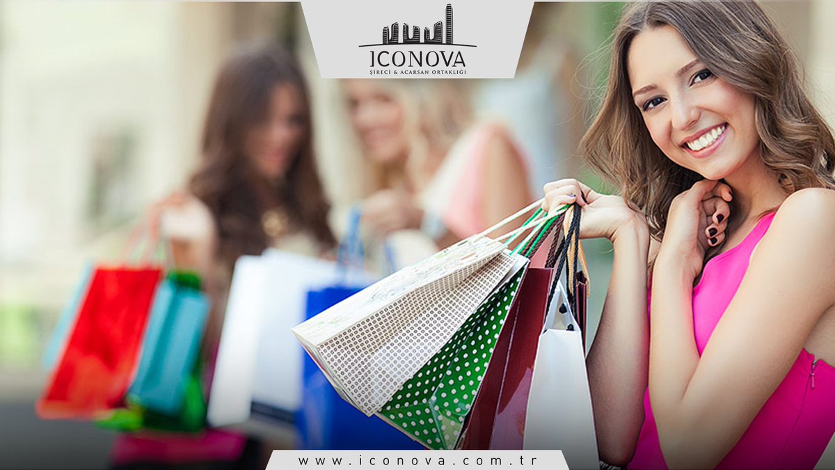 Shopping tour. Девушка шоппинг. Девушка с покупками. Подруги в италии. Одежда для экскурсий по городу.