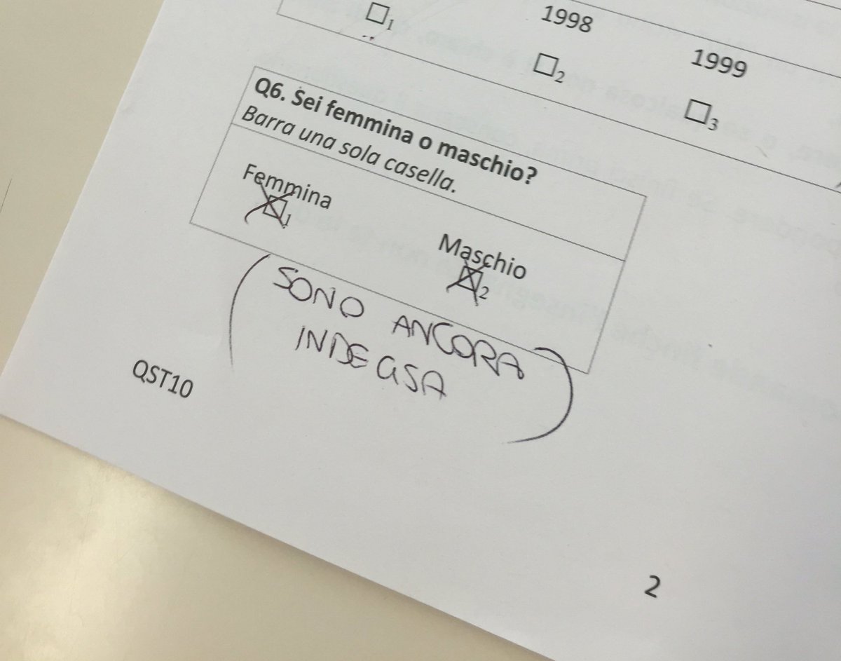 piumetta12's tweet photo. Nel dubbio #invalsi2016 https://t.co/W2QFtuwdFX