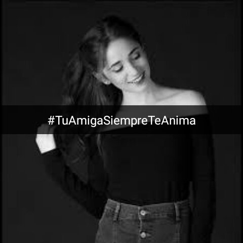 Felicity12403's tweet photo. Aveses  quisieras  llorar por que no sabes si él te quiere como tu pero recuerdas q esta tu mejor amiga y se te pasa https://t.co/AYIEr05Gf0