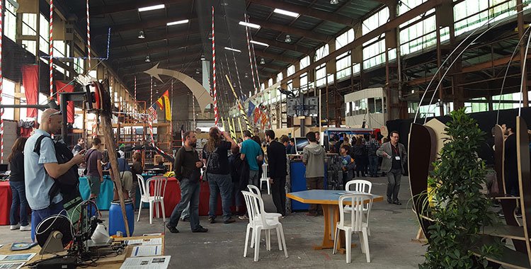 MakerTour's tweet photo. Toulouse était la capitale des #fablabs le temps d’un week-end - @makeryfr #fablabfest https://t.co/zBsrQp0zu0 https://t.co/HkeqIyrfN3
