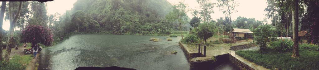 yusihamzah's tweet photo. Dateng aja ke Cianjur Selatan!!! Loc: @curug citambur Cc: @infocianjur @Cianjur2day @tourcisel @iniCisel @IDCisel https://t.co/uzfc9ZNKi5