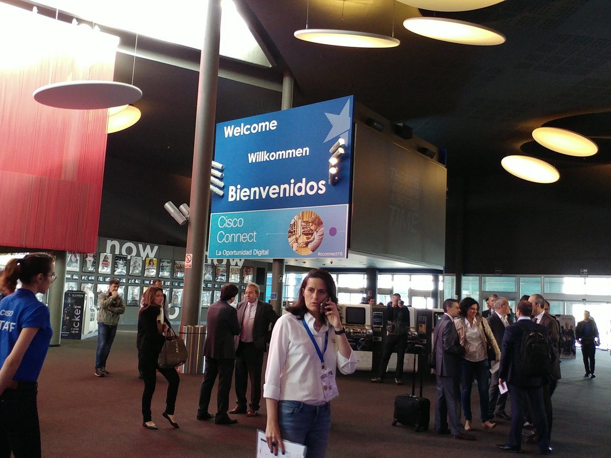 GlobbIT_ES's tweet photo. Ya estamos en el #CiscoConnect2016 @cisco_spain https://t.co/gkm7RpL0HN