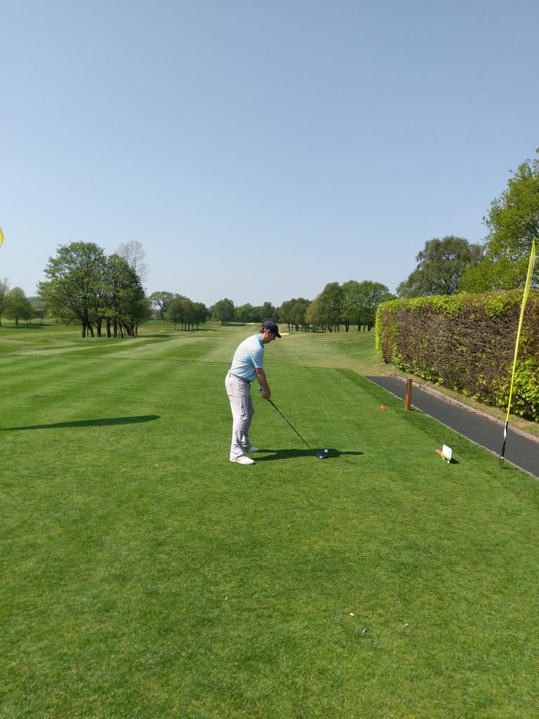 gbtevents's tweet photo. @gmchamber #GBT2016 @PleasingtonGolf 1st group on the tee. https://t.co/MIn2gpoAaF
