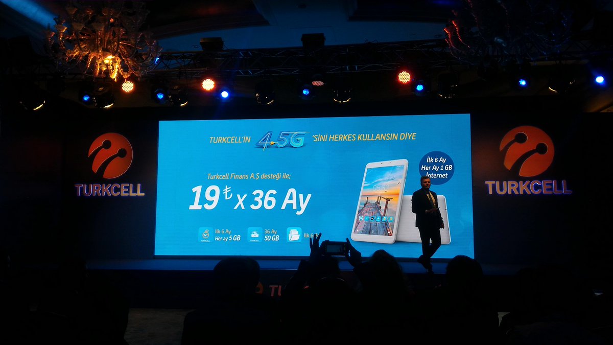 CihazTV's tweet photo. Turkcell T Tablet'in fiyatı 349TL, taahhüt ile bu tablete 36 ay boyunca 19TL'ye sahip olunabiliyor. #TurkcellT70 https://t.co/B1cf9O79z1
