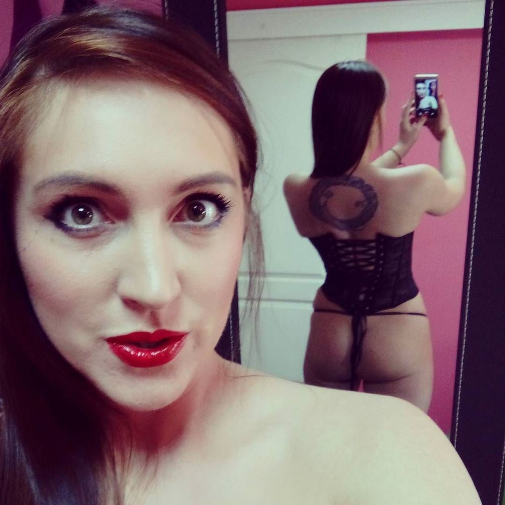 freechaturbate's tweet photo. https://t.co/ufaQ4a3SSj #chaturbate #IzabellaJoy #chaturbate #cum_model #cam_model #tattoo #beatyful #webcam #webc⦠https://t.co/5hii3wYrYj