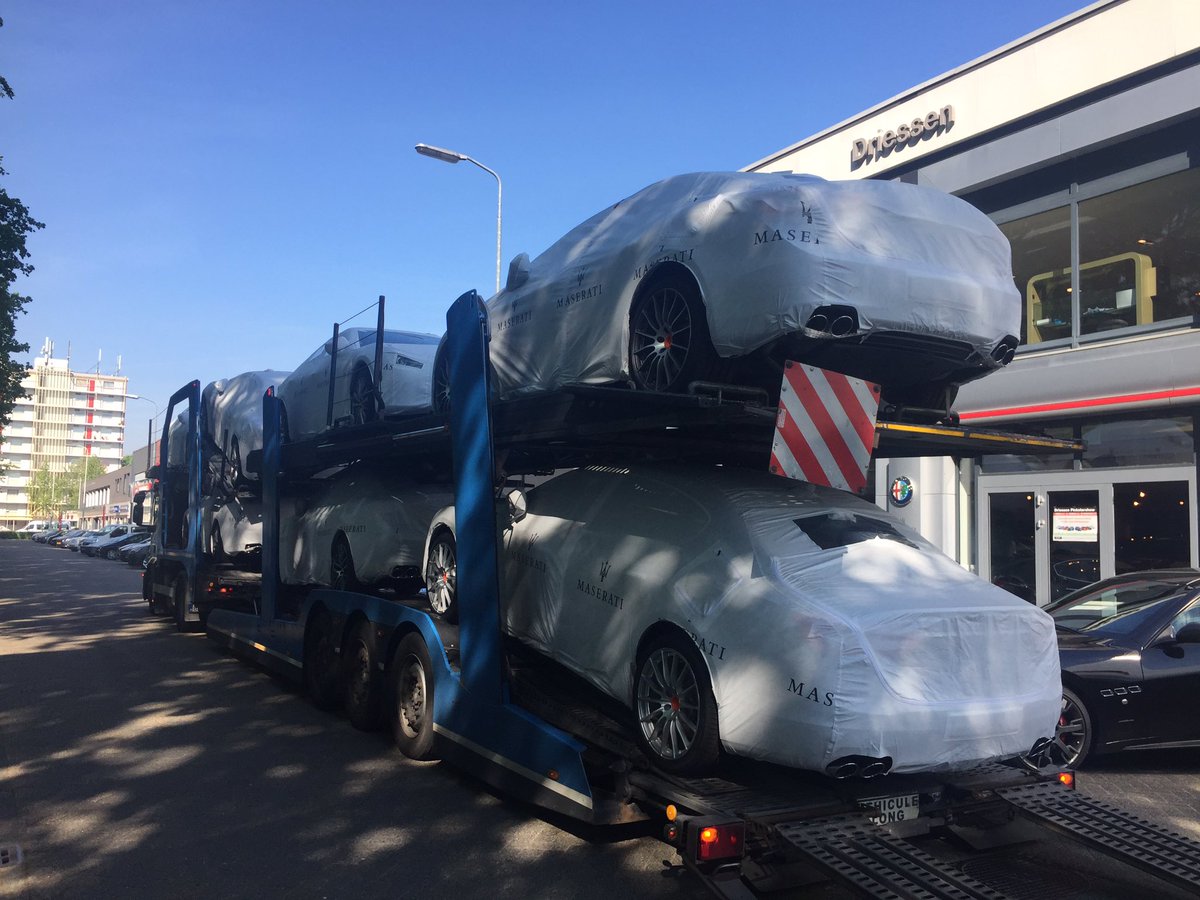 Maserati_NL's tweet photo. Weer een lichting nieuwe #maserati's binnen bij #Driessen die spoedig aan de nieuwe eigenaren geleverd gaan worden! https://t.co/LvEHciKa60