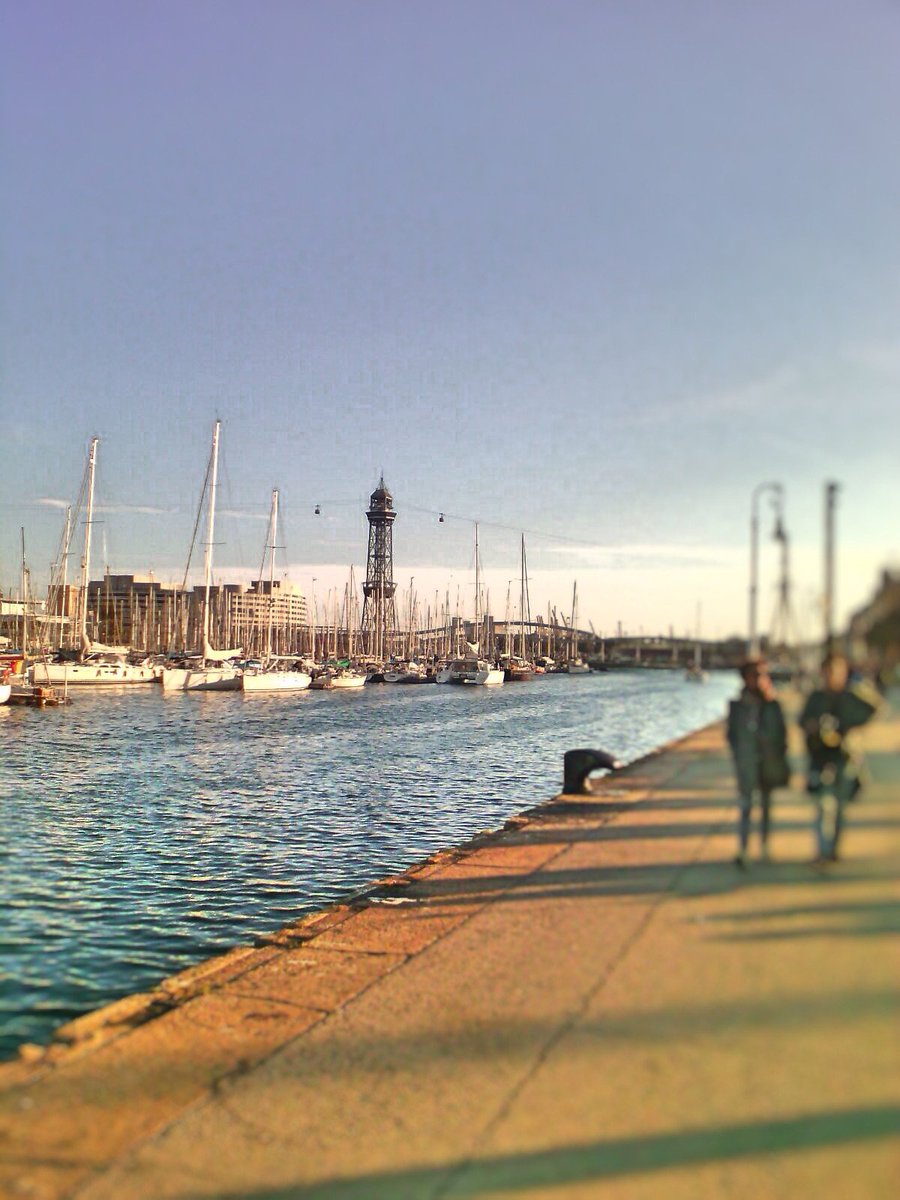 aspasiosrentals's tweet photo. #BuenosDías Pasear por #Barcelona es un placer. Disfruta esta ciudad con #Aspasios https://t.co/6urDqrUtoU https://t.co/xRQ6MyqQmp