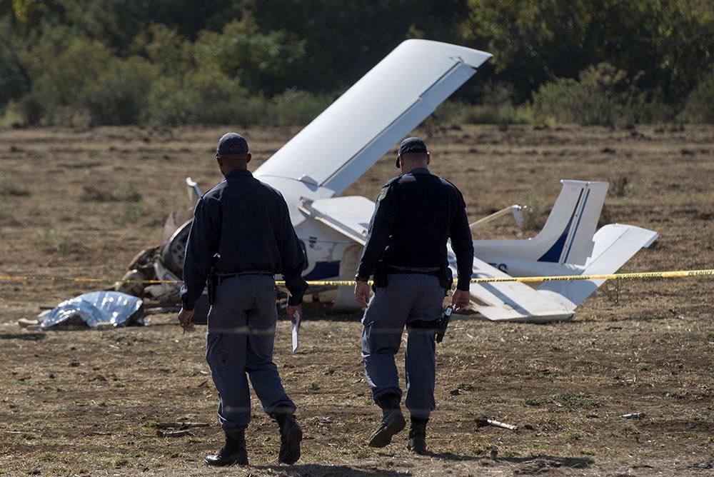 Light aircraft accident in the east of Pretoria shortly after take off from the Kitty Hawk airfield <a href="/Netwerk24Berig/">Netwerk24 Berig</a>