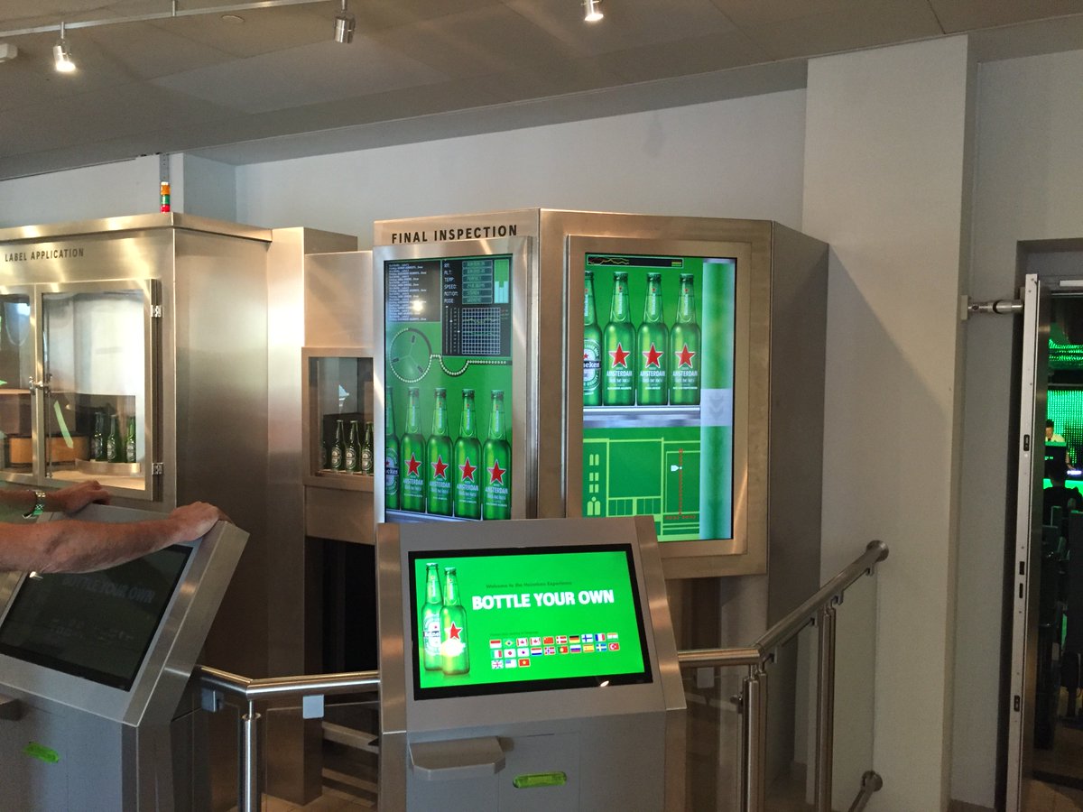 prestopproducts's tweet image. PresTop and @omnivisionbv upgraded the @Heineken Bottle Your Own. Now the final inspection is visible! #upgrade