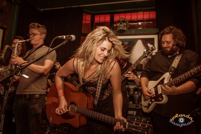 .<a href="/AnnJangle/">ANN JANGLE</a>: There’s no place like home as the singer talks living &amp; performing in Europe. bit.ly/21ZsgRX