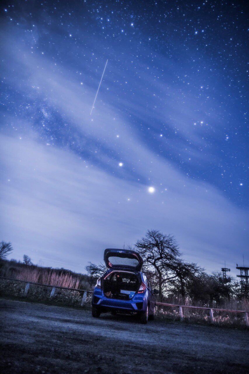 細江貴寛 時を忘れて 山頂の駐車場 あまりにも綺麗な星に車のドアも開けっぱなし どうか時よ止まれ 満点の星空 天の川 流星 流れ星 写真友達 写真撮ってる人と繋がりたい 一眼レフ 星空 Milkyway 夜景 T Co Srwja1cynj Twitter