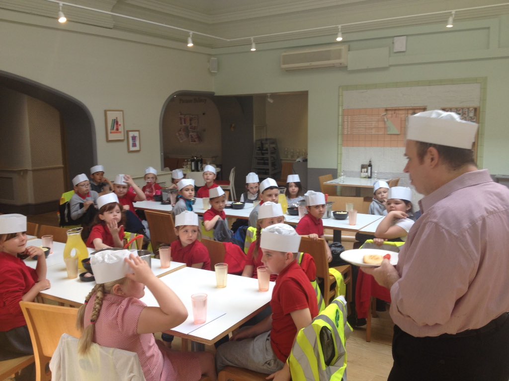 DanygraigP's tweet photo. Y3 with their chefs hats on for our visit to @ASKItalian Swansea to learn about & make pizzas
#scrumdiddlyumtious https://t.co/5ntRogHMFA