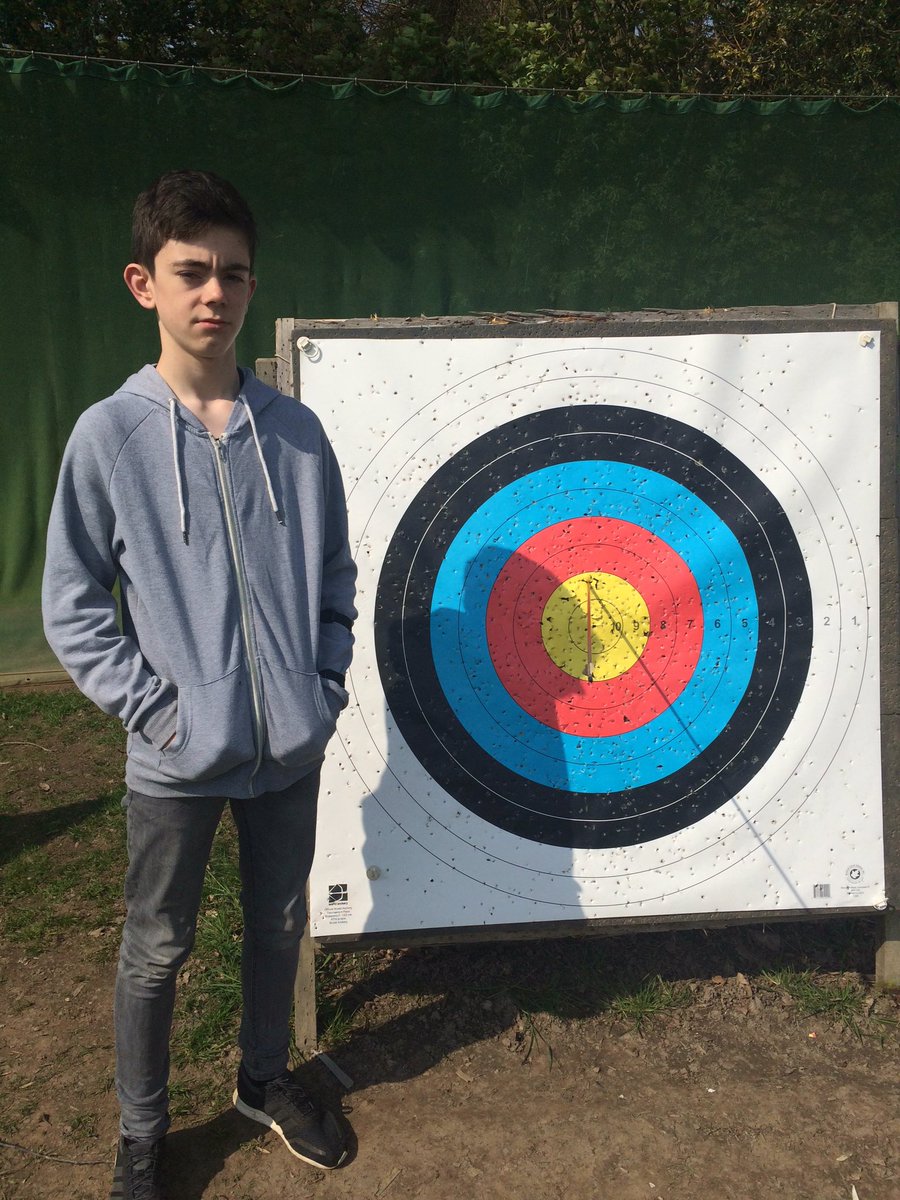 clustercamp2016's tweet image. Wow.... We found our Robin Hood&apos;s this morning!! #archeryfun