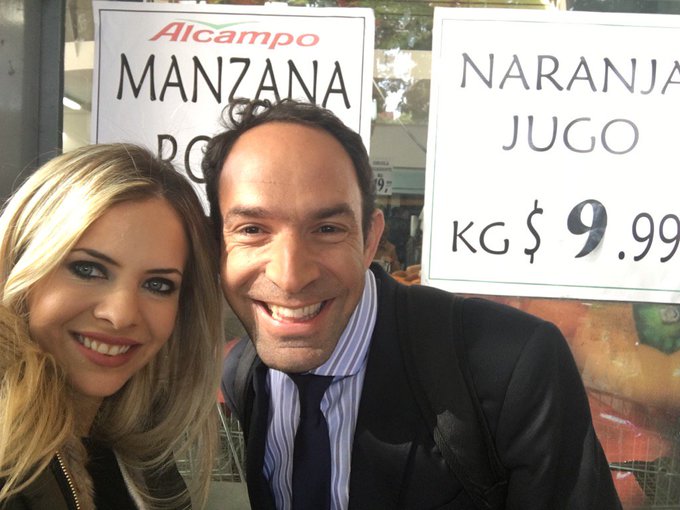Con @marianogoro comparando precios!! https://t.co/F25DBmLZlD