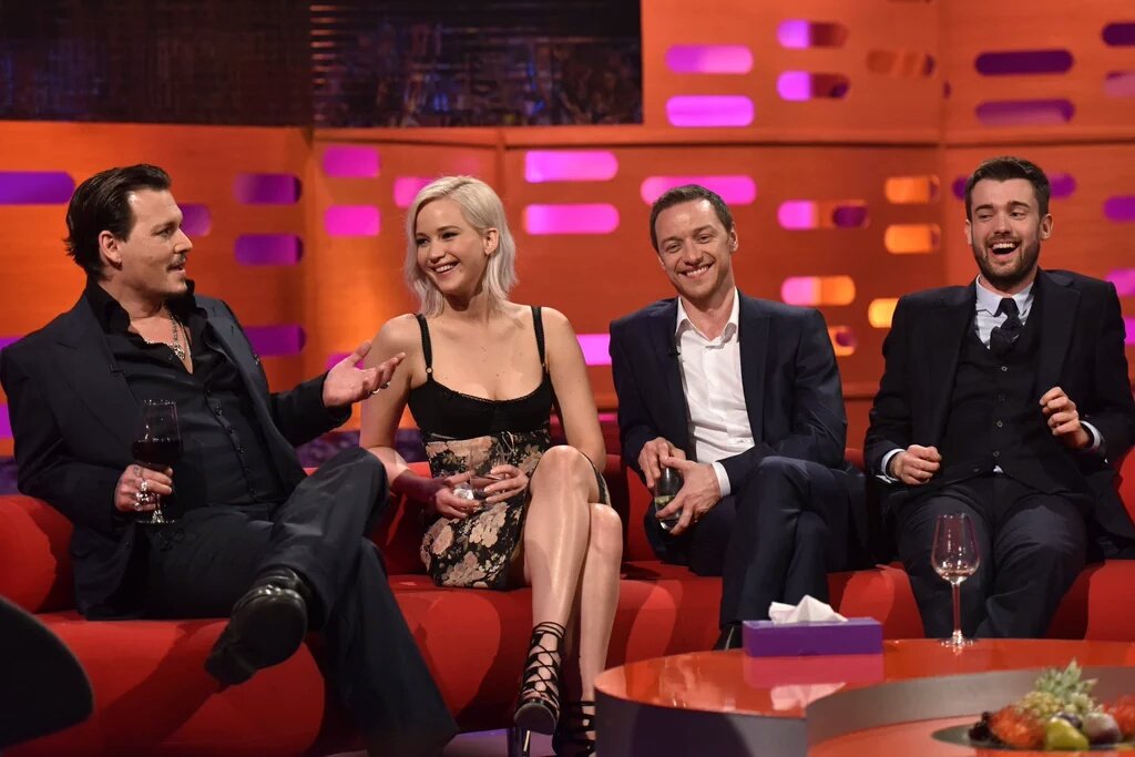 Jennifer Lawrence Spain on X: "📷 Jennifer Lawrence junto a James McAvoy y  Johnny Depp en The Graham Norton Show. https://t.co/JpBUUB1BG2" / X