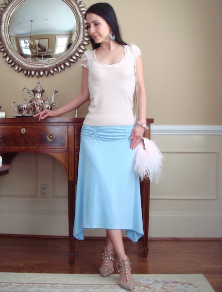thefashionsalt's tweet photo. Rose Quartz and Serenity Blue Outfit https://t.co/q6rismDQjQ
#ootd https://t.co/dliX5O8fPR
