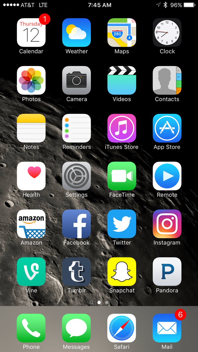 CoopHow21's tweet image. New #Instagram icon is ugly in my opinion. The old icon was so iconic. #whychangeit