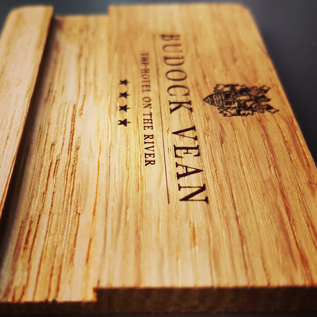 sustybadges's tweet photo. Sick of #plastic name badges? Get #stylish #professional #badgesforlife!
#wooden #business
https://t.co/dMxW9DwELk
https://t.co/osHC1koX87