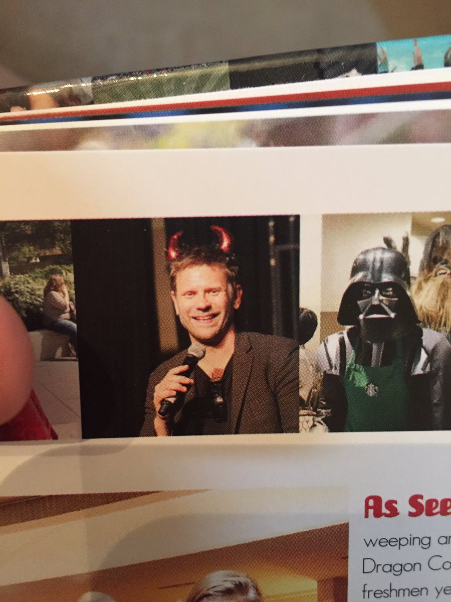 autumnkaralea's tweet photo. Found these in my year book and I fangirled wayyyy too hard❤️ @mishacollins @MarkRPellegrino @JensenAckles @jarpad https://t.co/VdRU5wFY8o