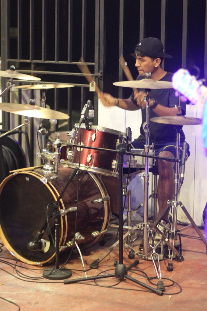 Salam kenal dengan drumer baru kita febrian kurtak