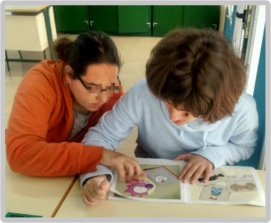 Rocio_pc's tweet image. "Leer nos hace libres" #autismo #VivoDulceNombre. Alumnos en el Taller de Lectura. Gracias por vuestra dedicación!