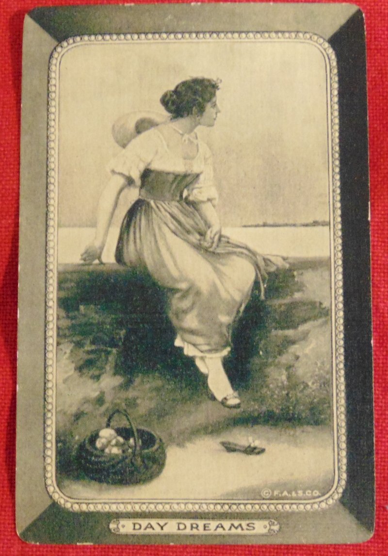 _ave49's tweet photo. Vintage Playing Cards for that "flapper" look. https://t.co/ktIpYJcfBO #EBAY #vintage #Cards #playingcards https://t.co/eKbNNWpXEX