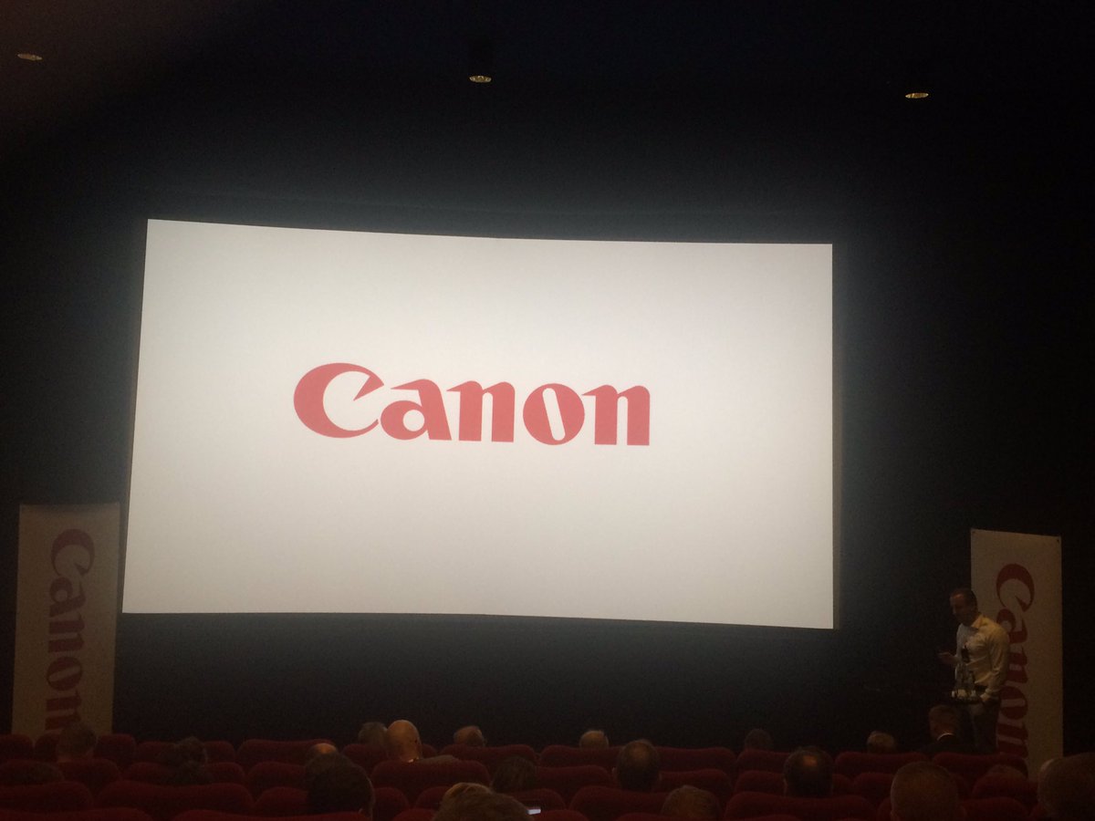 KatariinaRY's tweet photo. Therefore käyttäjäpäivässä paljon mielenkiintoista ja uutta! #Therefore2016 #Canon https://t.co/w5K8wkAeaU