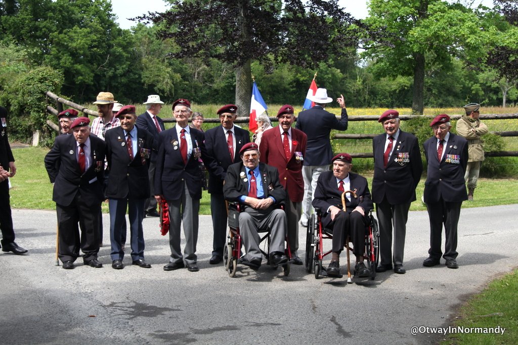OtwayInNormandy's tweet photo. The 9th Battalion veterans at Breville and Merville, including last year's four Legion D'Honneur recipients. #DDay71 https://t.co/YUSsX16DAu