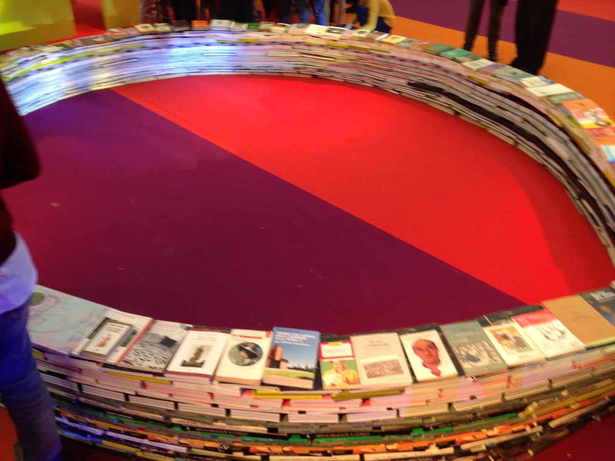 Torino 2016 si parte! Il Pepeverde al salone del libro di Torino. Cominciamo con i libri in cerchio <a href="/SalonedelLibro/">Salone Libro Torino</a>