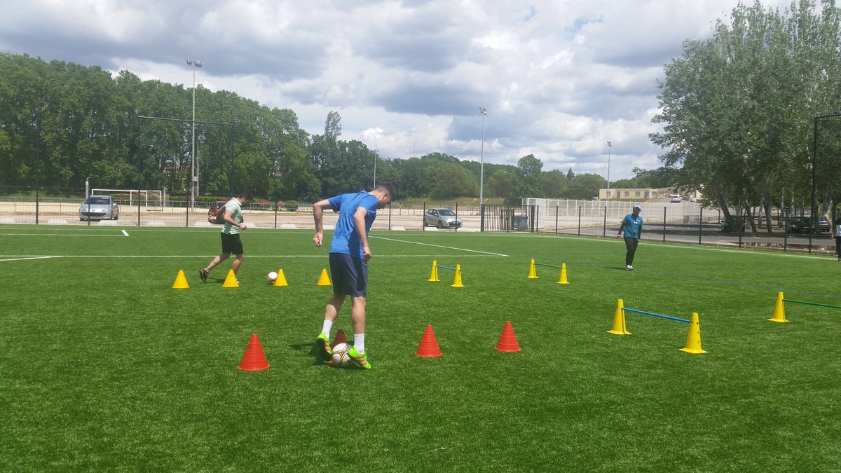UpToNum's tweet photo. Les Up To sont aussi joueurs de foot ! #FES2016 https://t.co/2Yh57Ou0ta