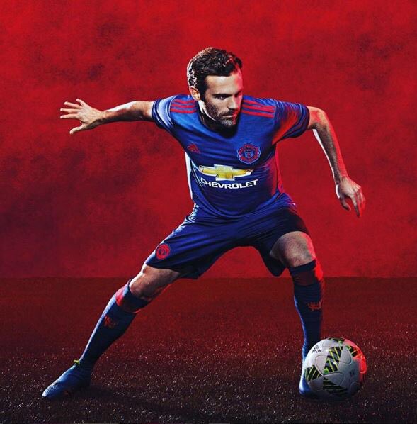 ผลการค้นหารูปภาพสำหรับ juan mata 2016/17