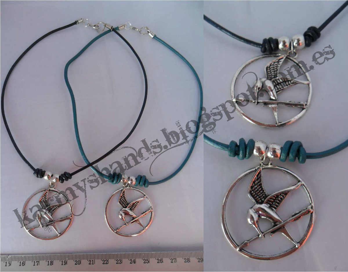 karmy19's tweet photo. #karmyshands #artesania #artesanos #manualidades #regalos #regalosbaratos #handmade #sinsajo #losjuegosdelhambre https://t.co/yKh9e6xYbf
