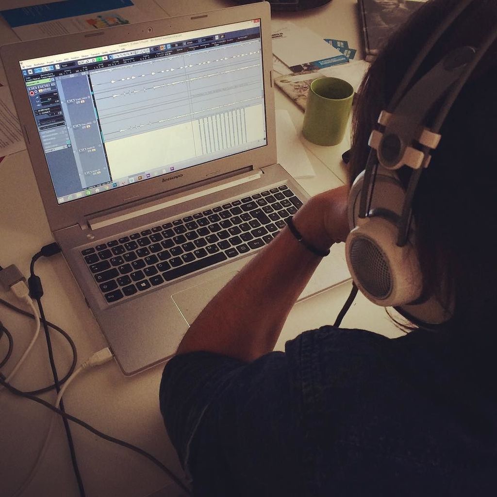 producerpassion's tweet photo. #musikproduktion für einen #imagefilm #michaelkey #mb #eggenfelden #musicproduction #agency corporateidentity #soun… https://t.co/d8rjfSinlA