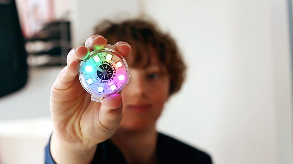 ForbesTech's tweet image. This wearable aims to help kids learn about technology through active play: onforb.es/1NqVgQe