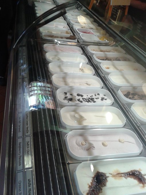 Popped to the local ice cream farm for lunch. #lifeisgood #ilovewhereiwork https://t.co/zxIIH9SquR<a href="/tag/lifeisgood"class="tags"><span>#lifeisgood</span></a><a href="/tag/ilovewhereiwork"class="tags"><span>#ilovewhereiwork</span></a>