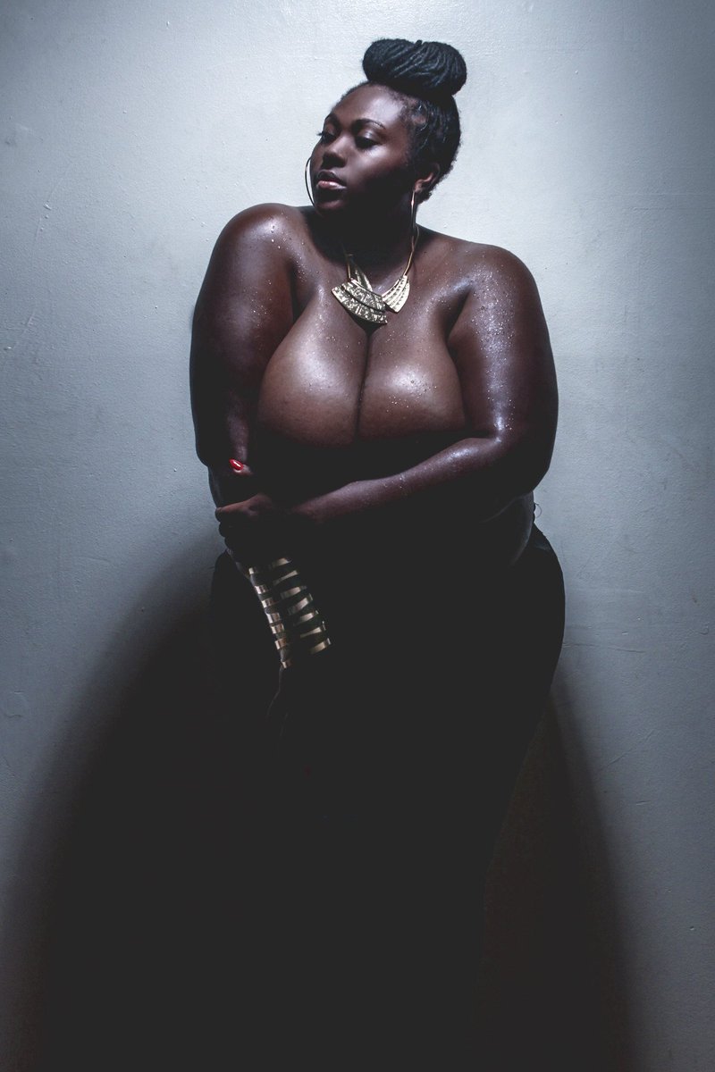 CurvyTribute's tweet photo. https://t.co/8DxdH7D5Qj #CurvyFemales #ThickFemales #PlusSizeFemales #BBW  #Voluptuous #Curvy https://t.co/yCKx5XyQKt