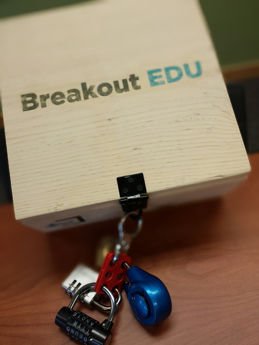 theJessicaGross's tweet image. @breakoutEDU today with @bscheibach The fun part of my job at @cesa_5 #bringonthelearning #breakoutedu #edtechfun