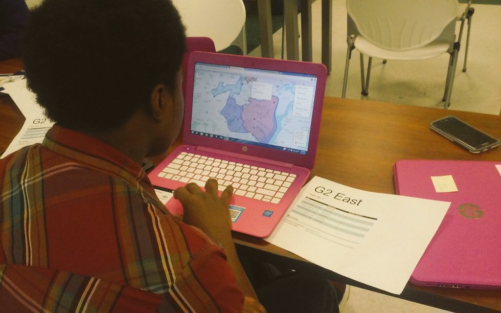 VinceRando's tweet image. Abdur-Raheem pulls locations from the East Ward to add to our Newark Points of interest app #cityofcode
