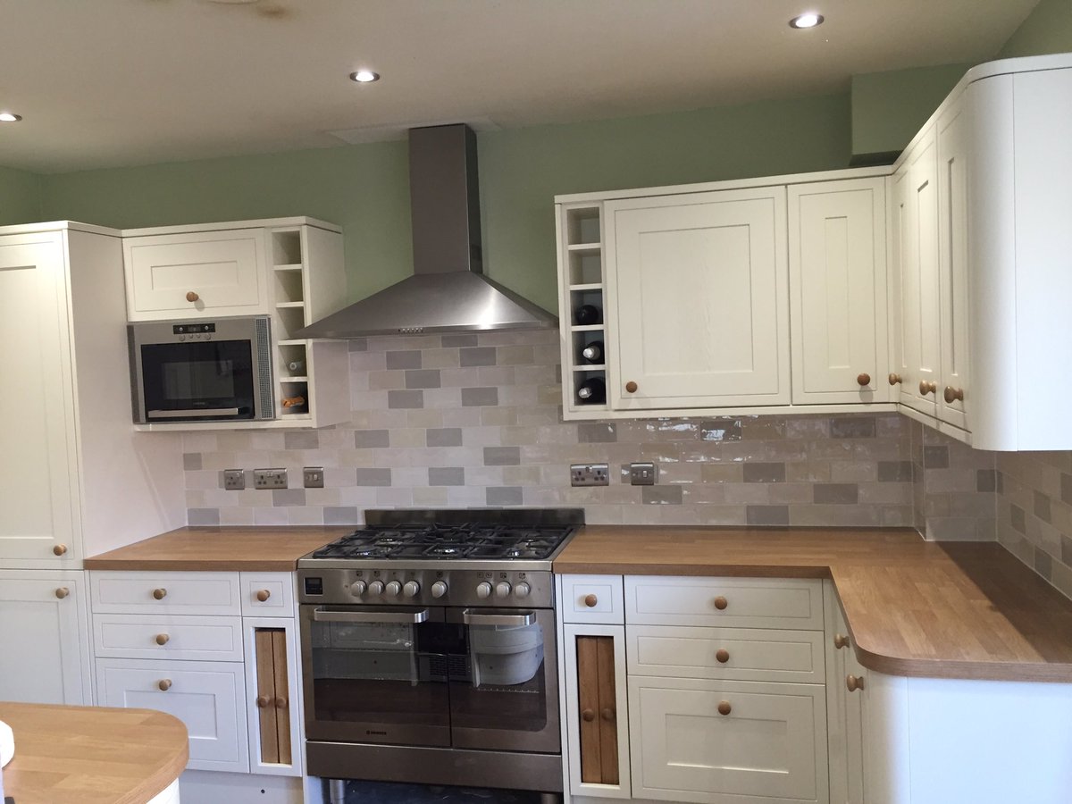 RawTiling's tweet image. Craquele glazed kitchen walls all completed with @Ultra_Tile products.