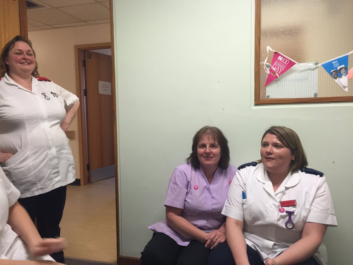 gkscott89's tweet photo. The team enjoying some treats, including our return to practice student Wendy #NursesDay2016 @TeamClaytonULHT https://t.co/fbBpIh2mFw