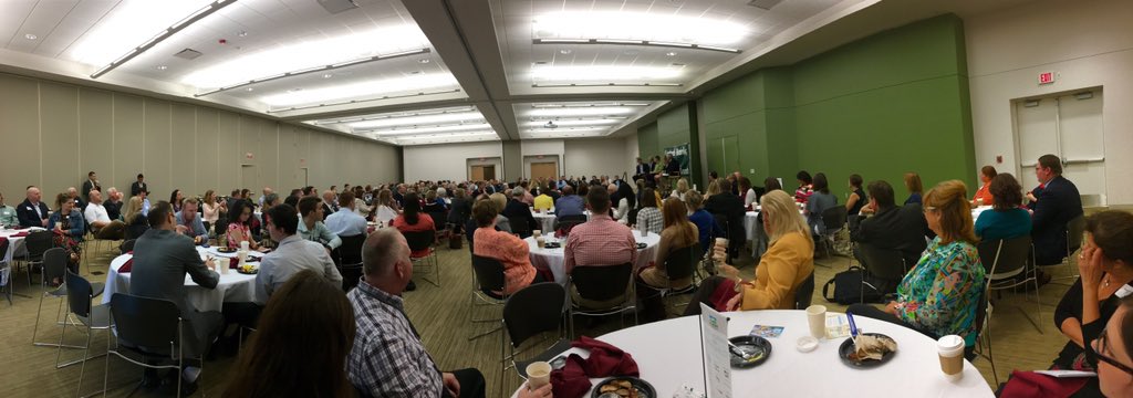 GoldMountainCom's tweet photo. #GoodMorningSGF @SGFChamber @FarmersPark https://t.co/7R7rTYA6Cv