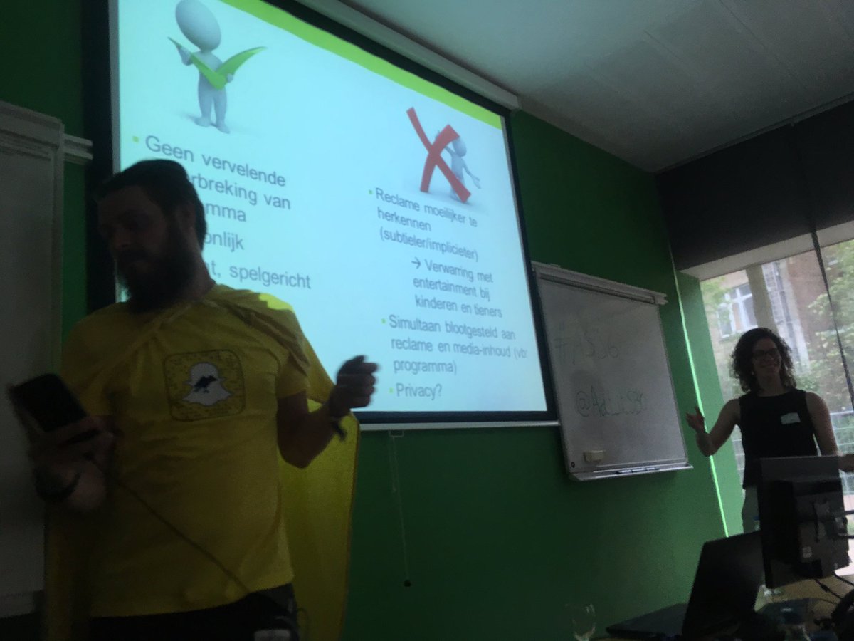 Geïntegreerde reclame van snapchatman, perfect timing..? #asj6 <a href="/KristienDaems/">Kristien Daems</a>