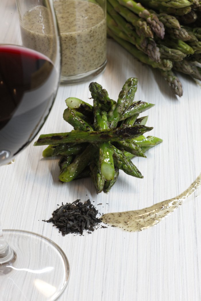 A Red #WineLover 's Vinaigrette
by <a href="/papillesetM/">François Chartier</a>
‘Without the Vinegar”!
socialvignerons.com/2016/05/09/mr-…
#Wine 🍷🍷🍷