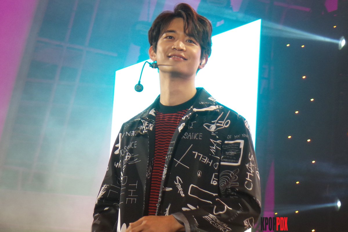 KpopPDXtweets's tweet photo. SHINee's Minho at Korea Times Music Festival 2016. #SHINee #Minho #KTMF2016 #KTMF https://t.co/0wjgQhMwpX