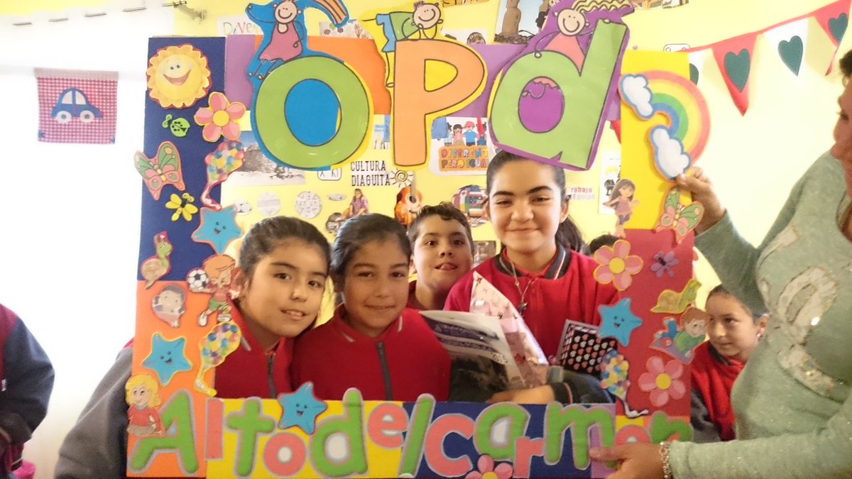 OPD_AdelCarmen's tweet photo. Ayer recibimos la visita de los niños de las localidades de El Corral y San Félix 1er Lugar #simce2015 https://t.co/eMvVmgN1Ld