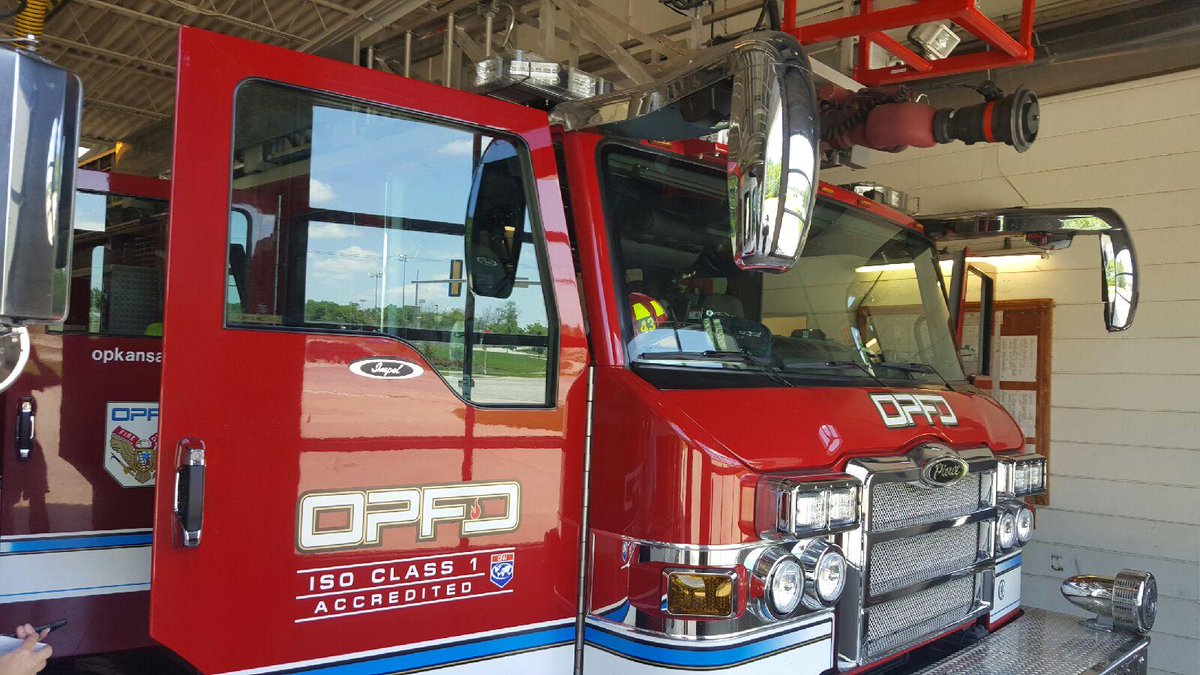 alltp's tweet photo. Overland Park (KS) Fire Department is loving their new @XploreRuggedPC R12 tablet from @alltp https://t.co/D2eCxjNLuF