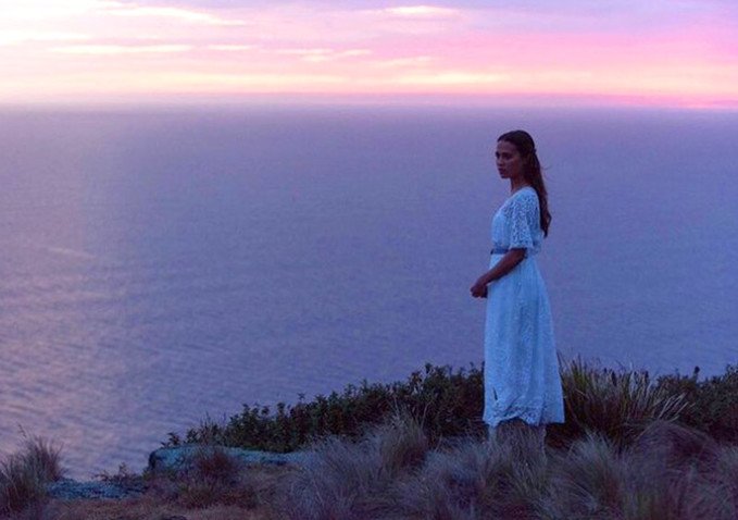 IndieWire's tweet photo. Derek Cianfrance returns with Oscar contender #TheLightBetweenTheOceans. Watch the trailer: https://t.co/7wTdaHWmZh https://t.co/A1kgco4aXR
